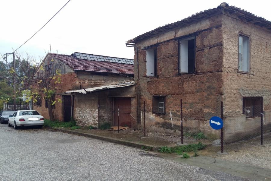 Industrial building in Aigio