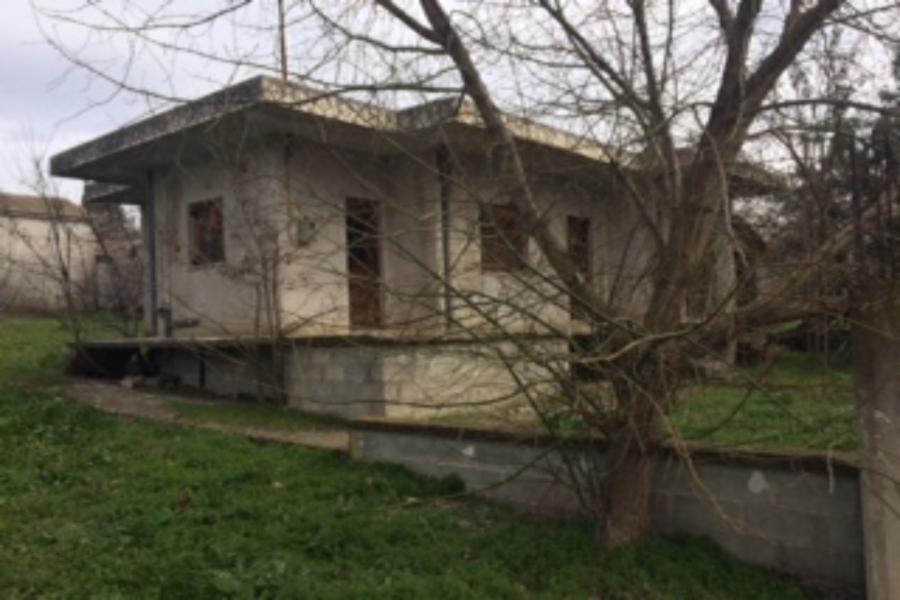 Residence in Nees Karyes, Larisa